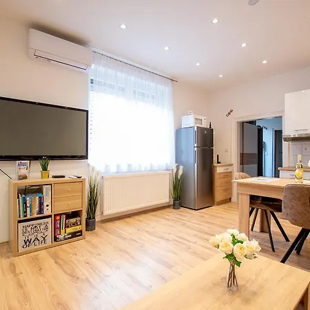 Zora Lak Apartment Sopron Exterior photo